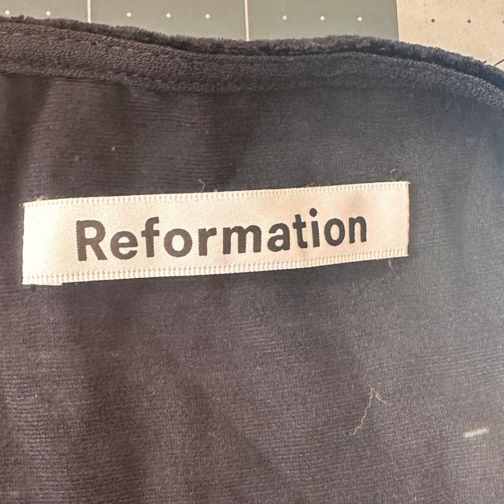 Reformation SZ 12 Black Velvet Silk blend Mini Skirt High Slit Front - Picture 9 of 14